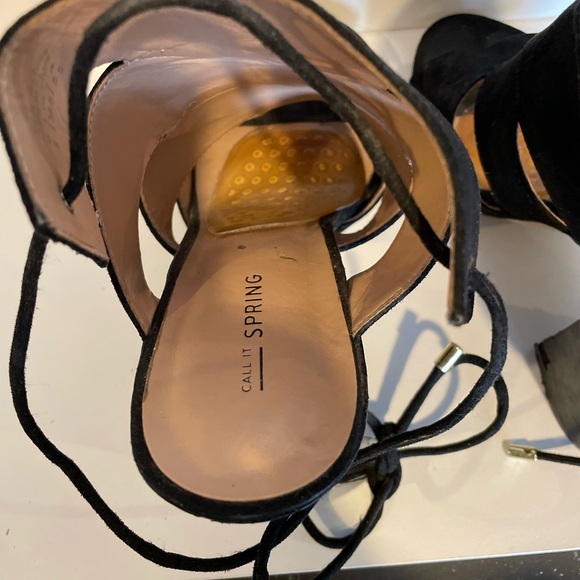 Microsuede black high heels! 🌟with chunky wood black heel Women’s size 8 - Picture 8 of 13